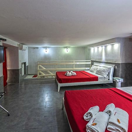 Suite Apartments Angioini Неаполь Екстер'єр фото