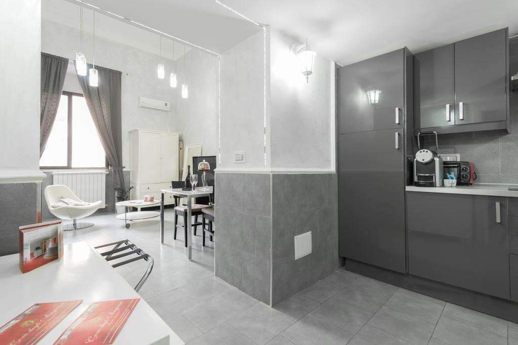 Suite Apartments Angioini Неаполь Екстер'єр фото